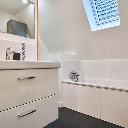 Guest house Maison 4 Avec Jardin & Garage Proche Tram