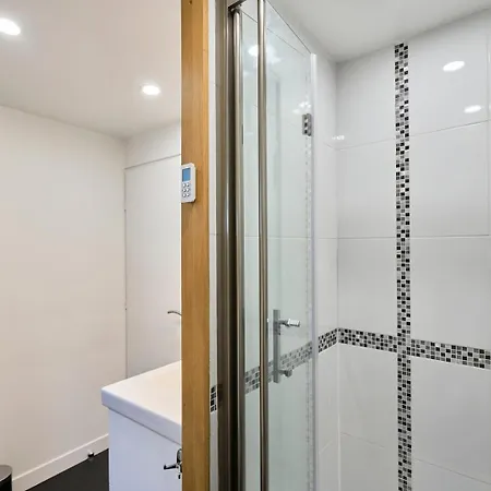 Maison 4 Avec Jardin & Garage Proche Tram 3*