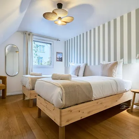 Maison 4 Avec Jardin & Garage Proche Tram Holiday home *
