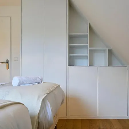 Holiday home Maison 4 Avec Jardin & Garage Proche Tram *