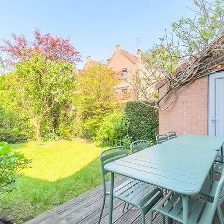 Penzion Maison 4 Avec Jardin & Garage Proche Tram 3*