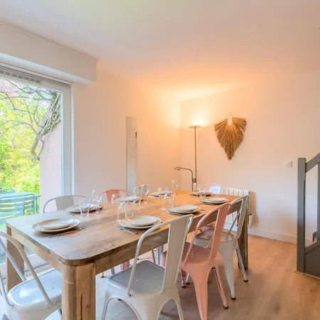 Maison 4 Avec Jardin & Garage Proche Tram *